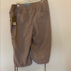 Tek gear khaki colored sports capris size large